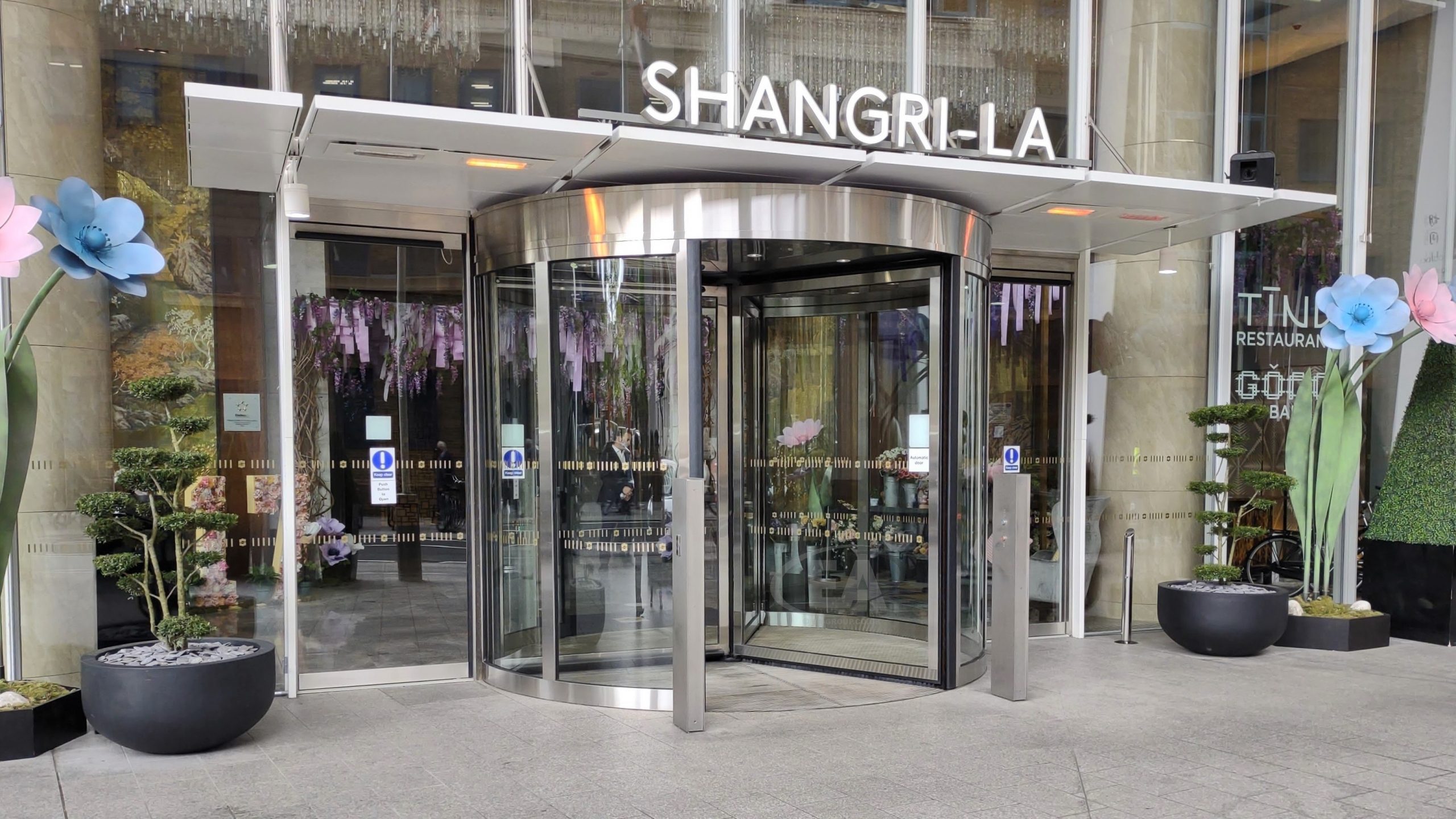 Shangri-La_Shard_External